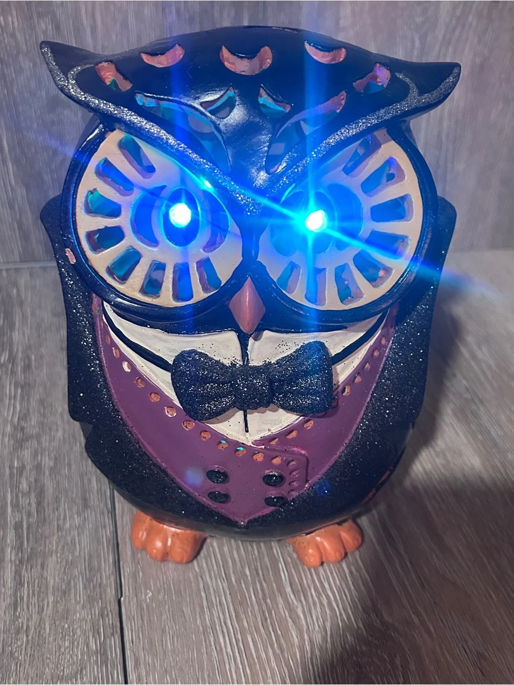 Cracker Barrel Halloween LED Color Changing Ceramic Owl Tuxedo Decor Light